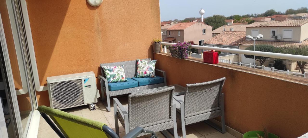 Appartement avec grande terrasse à 15 mn de la mer Saint-Estève Exterior foto