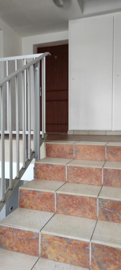Appartement avec grande terrasse à 15 mn de la mer Saint-Estève Exterior foto